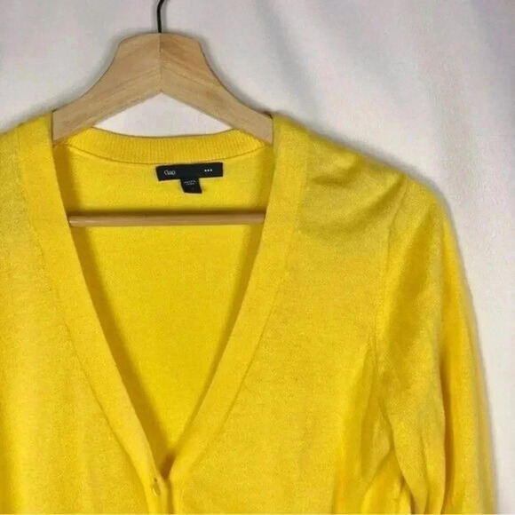 Gap Bright Yellow Short Sleeve Button Down Cardigan Sweater XS - Picture 3 of 5